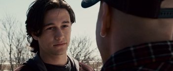 Movie still from “The Lookout” (2007), directed by Scott Frank – Two men are talking to each other outside; Close Up shot, Over the shoulder angle