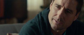 Movie still from “The Skeleton Twins” (2014), directed by Craig Johnson – A person wearing a black shirt; Close Up shot, Over the shoulder angle