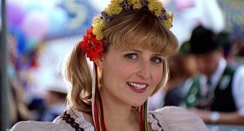 Movie still from “The Weather Man” (2005), directed by Gore Verbinski – A woman with a flower in her hair; Close Up shot, Low angle
