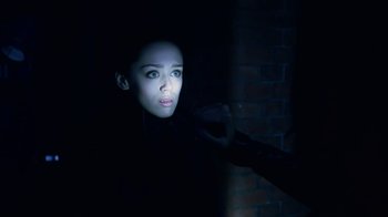 Movie still from “Underworld: Blood Wars” (2016), directed by Anna Foerster – A woman in a dark room with a knife in her hand; Close Up shot, Over the shoulder angle