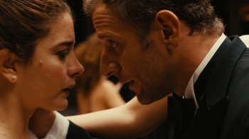 Movie still from “Wild Tales” (2014), directed by Damián Szifron – A man and a woman are looking at each other; Close Up shot, Over the shoulder angle