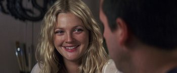 Movie still from “50 First Dates” (2004), directed by Peter Segal – A person smiling at someone; Close Up shot, Over the shoulder angle