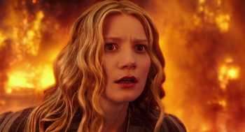 Movie still from “Alice Through the Looking Glass” (2016), directed by James Bobin – A person with long blonde hair; Close Up shot, High angle