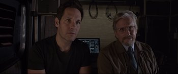 Movie still from “Ant-Man and the Wasp” (2018), directed by Peyton Reed – Two men sitting next to each other in front of a computer screen; Close Up shot, Over the shoulder angle