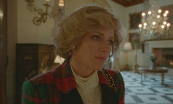 Movie still from “Spencer” (2021), directed by Pablo Larraín – A person wearing a jacket; Close Up shot, Over the shoulder angle