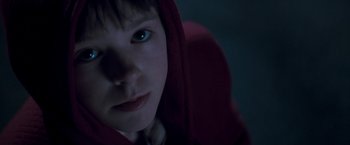 Movie still from “August Rush” (2007), directed by Kirsten Sheridan – A person wearing a hooded sweatshirt; Close Up shot, Low angle