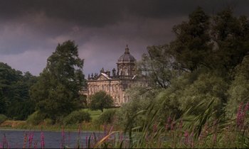 Movie still from “Barry Lyndon” (1975), directed by Stanley Kubrick – A large building with a dome on the top of it; Extreme Wide shot, High angle
