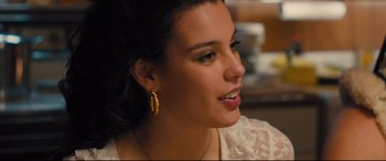 Movie still from “Bleed for This” (2016), directed by Ben Younger – A person wearing a white shirt; Close Up shot, Over the shoulder angle