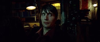 Movie still from “Bleeder” (1999), directed by Nicolas Winding Refn – A person looking up at the sky; Close Up shot, Over the shoulder angle