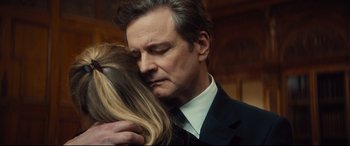 Movie still from “Bridget Jones's Baby” (2016), directed by Sharon Maguire – A person hugging another person; Close Up shot, Over the shoulder angle