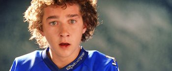 Movie still from “Charlie's Angels: Full Throttle” (2003), directed by McG – A young man's face in a blue shirt; Close Up shot, Low angle