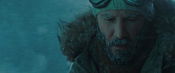 Movie still from “The Day the Earth Stood Still” (2008), directed by Scott Derrickson – Close Up shot, Over the shoulder angle