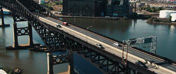 Movie still from “The Day the Earth Stood Still” (2008), directed by Scott Derrickson – Extreme Wide shot, High angle