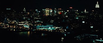 Movie still from “The Day the Earth Stood Still” (2008), directed by Scott Derrickson – Extreme Wide shot, High angle