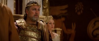 Movie still from “Clash of the Titans” (2010), directed by Louis Leterrier – A man and a woman dressed in ancient roman clothing; Close Up shot, Low angle