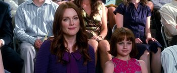 Movie still from “Crazy, Stupid, Love.” (2011), directed by Glenn Ficarra – Medium shot, Over the shoulder angle