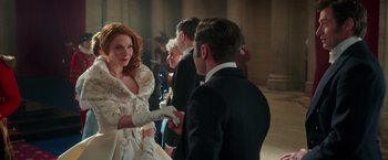 Movie still from “The Greatest Showman” (2017), directed by Michael Gracey – A man and a woman shaking hands in a crowd; Medium shot, Over the shoulder angle