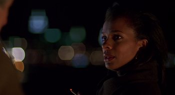 Movie still from “Daylight” (1996), directed by Rob Cohen – A woman is holding a cigarette in her mouth; Close Up shot, Low angle