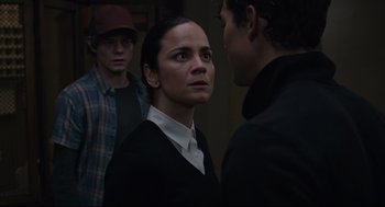 Movie still from “The New Mutants” (2020), directed by Josh Boone – A group of people standing next to each other in a room; Close Up shot, Over the shoulder angle