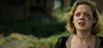 Movie still from “Don't Breathe” (2016), directed by Fede Alvarez – A person wearing a dress; Close Up shot, Over the shoulder angle
