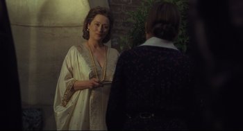 Movie still from “The Post” (2017), directed by Steven Spielberg – Medium shot, Over the shoulder angle