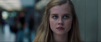 Movie still from “Every Day” (2018), directed by Michael Sucsy – A person with long blonde hair; Close Up shot, Low angle