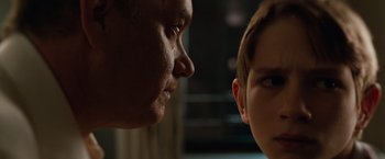Movie still from “Extremely Loud & Incredibly Close” (2011), directed by Stephen Daldry – A man and a boy face to face; Close Up shot, Over the shoulder angle