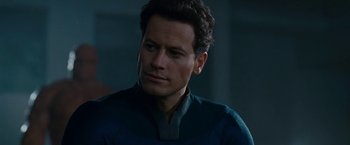 Movie still from “Fantastic Four: Rise of the Silver Surfer” (2007), directed by Tim Story – A person wearing a sweater; Close Up shot, Over the shoulder angle