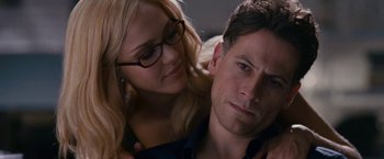 Movie still from “Fantastic Four: Rise of the Silver Surfer” (2007), directed by Tim Story – A man and a woman sitting next to each other; Close Up shot, Over the shoulder angle