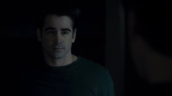 Movie still from “Fright Night” (2011), directed by Craig Gillespie – A person wearing a green shirt; Close Up shot, Over the shoulder angle