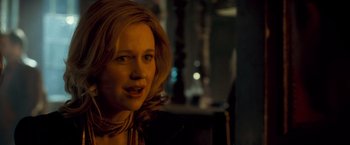 Movie still from “Goal! The Dream Begins” (2005), directed by Michael Winterbottom – A person with blonde hair; Close Up shot, Over the shoulder angle