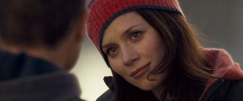 Movie still from “Goal! The Dream Begins” (2005), directed by Michael Winterbottom – A person wearing a hat; Close Up shot, Over the shoulder angle