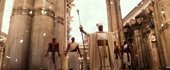 Movie still from “Gods of Egypt” (2016), directed by Alex Proyas – A group of men dressed in ancient egyptian clothing; Wide shot, Low angle