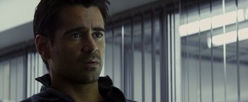 Movie still from “Total Recall” (2012), directed by Len Wiseman – Close Up shot, Over the shoulder angle