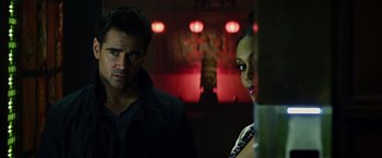 Movie still from “Total Recall” (2012), directed by Len Wiseman – Close Up shot, Over the shoulder angle