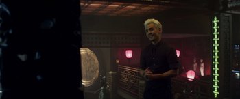 Movie still from “Total Recall” (2012), directed by Len Wiseman – Medium shot, Over the shoulder angle