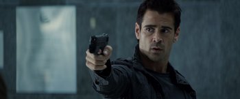 Movie still from “Total Recall” (2012), directed by Len Wiseman – Close Up shot, Over the shoulder angle