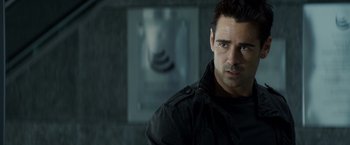 Movie still from “Total Recall” (2012), directed by Len Wiseman – Close Up shot, Over the shoulder angle