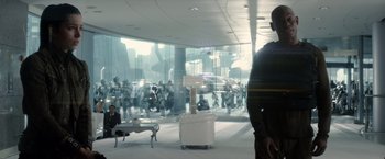 Movie still from “Total Recall” (2012), directed by Len Wiseman – Wide shot, Over the shoulder angle