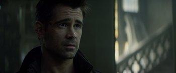 Movie still from “Total Recall” (2012), directed by Len Wiseman – Close Up shot, Over the shoulder angle