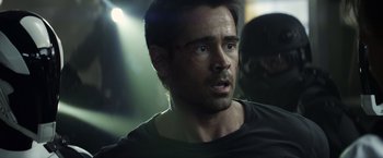 Movie still from “Total Recall” (2012), directed by Len Wiseman – Close Up shot, Over the shoulder angle