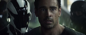 Movie still from “Total Recall” (2012), directed by Len Wiseman – Close Up shot, Over the shoulder angle