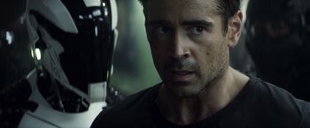 Movie still from “Total Recall” (2012), directed by Len Wiseman – Close Up shot, Over the shoulder angle