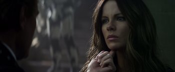 Movie still from “Total Recall” (2012), directed by Len Wiseman – Close Up shot, Low angle