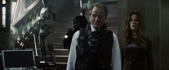 Movie still from “Total Recall” (2012), directed by Len Wiseman – Medium shot, Over the shoulder angle