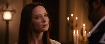 Movie still from “Gulliver's Travels” (2010), directed by Rob Letterman – A person with long red hair; Close Up shot, Over the shoulder angle